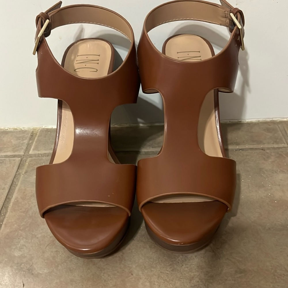 EUC Inc. Wedges